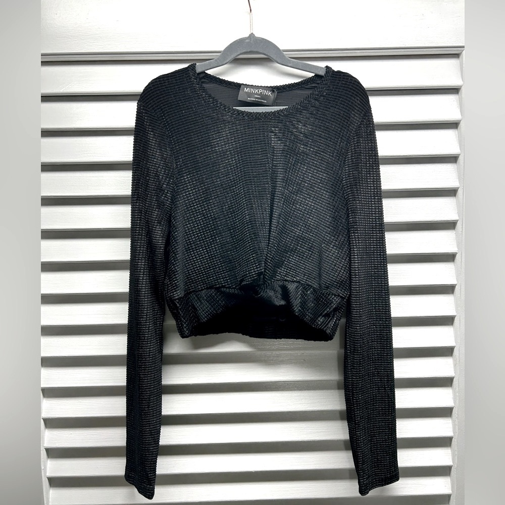 NWT -minnpink L/S cropped front beautiful soft dressy shirt
